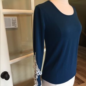 New Light fashion top womens fits like M Teal lace